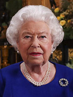 Королева Елизавета II принимает поздравления с рождением девятого правнука