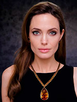 Анджелина Джоли написала в суд заявление на Брэда Питта
